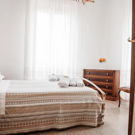 Casa Elegante In Mezzo Al Apartmán La Spezia