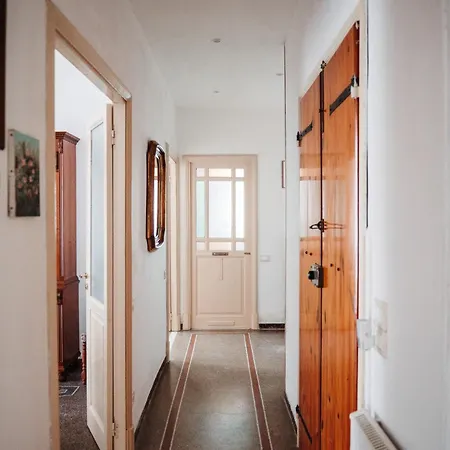Casa Elegante In Mezzo Al * لا سبيتسْيا