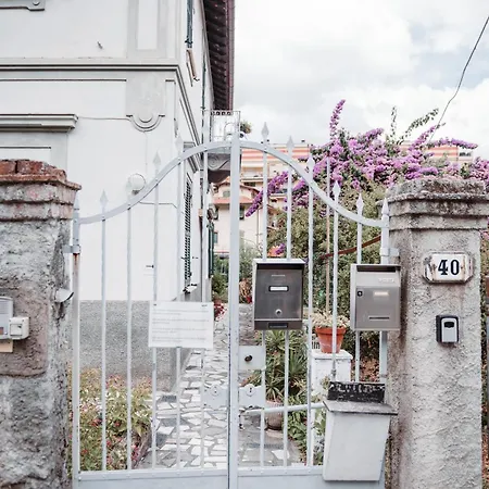 Daire Casa Elegante In Mezzo Al La Spezia